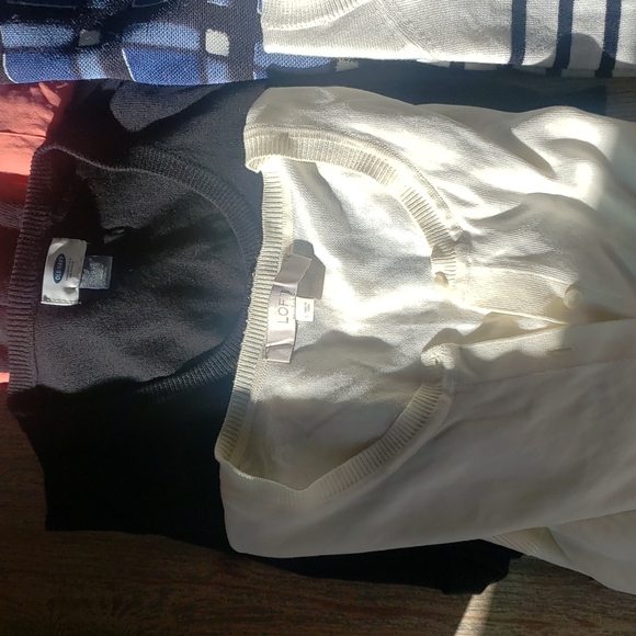 Business casual top and sweater bundle - Picture 7 of 7